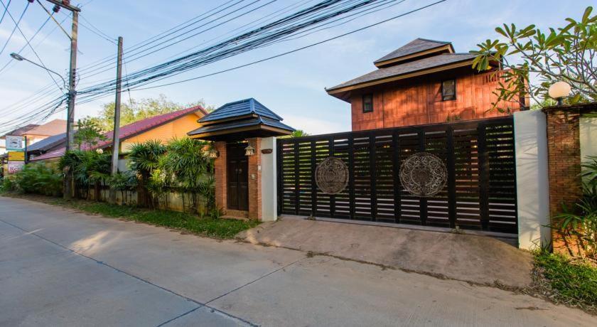 Lemon Tree Naturist Resort Naiharn Beach Phuket Buitenkant foto