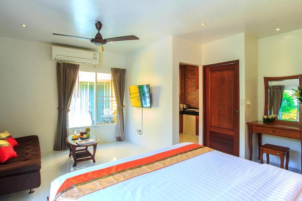 Lemon Tree Naturist Resort Naiharn Beach Phuket Buitenkant foto