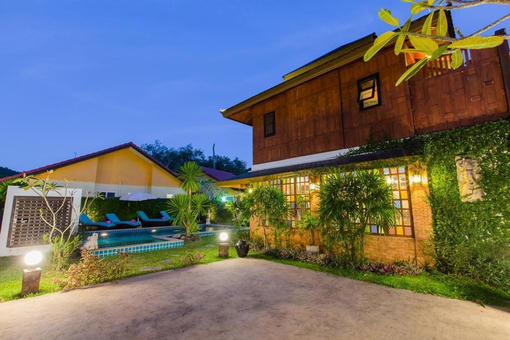 Lemon Tree Naturist Resort Naiharn Beach Phuket Buitenkant foto